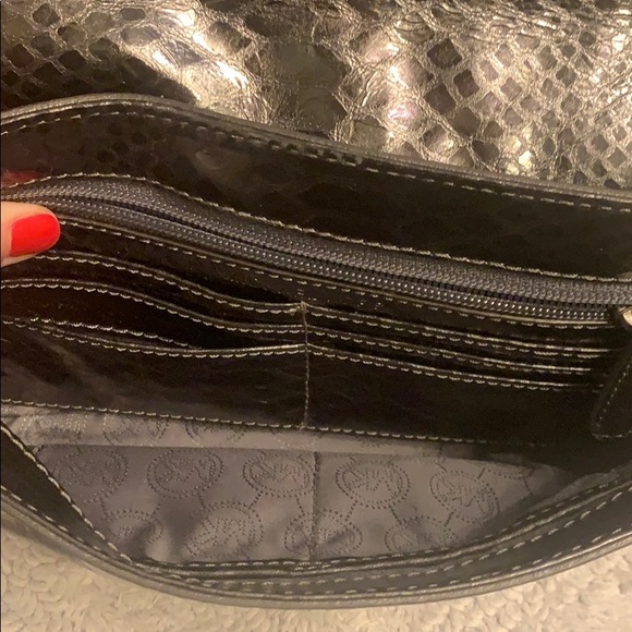 Michael Kors purse - Picture 5 of 5
